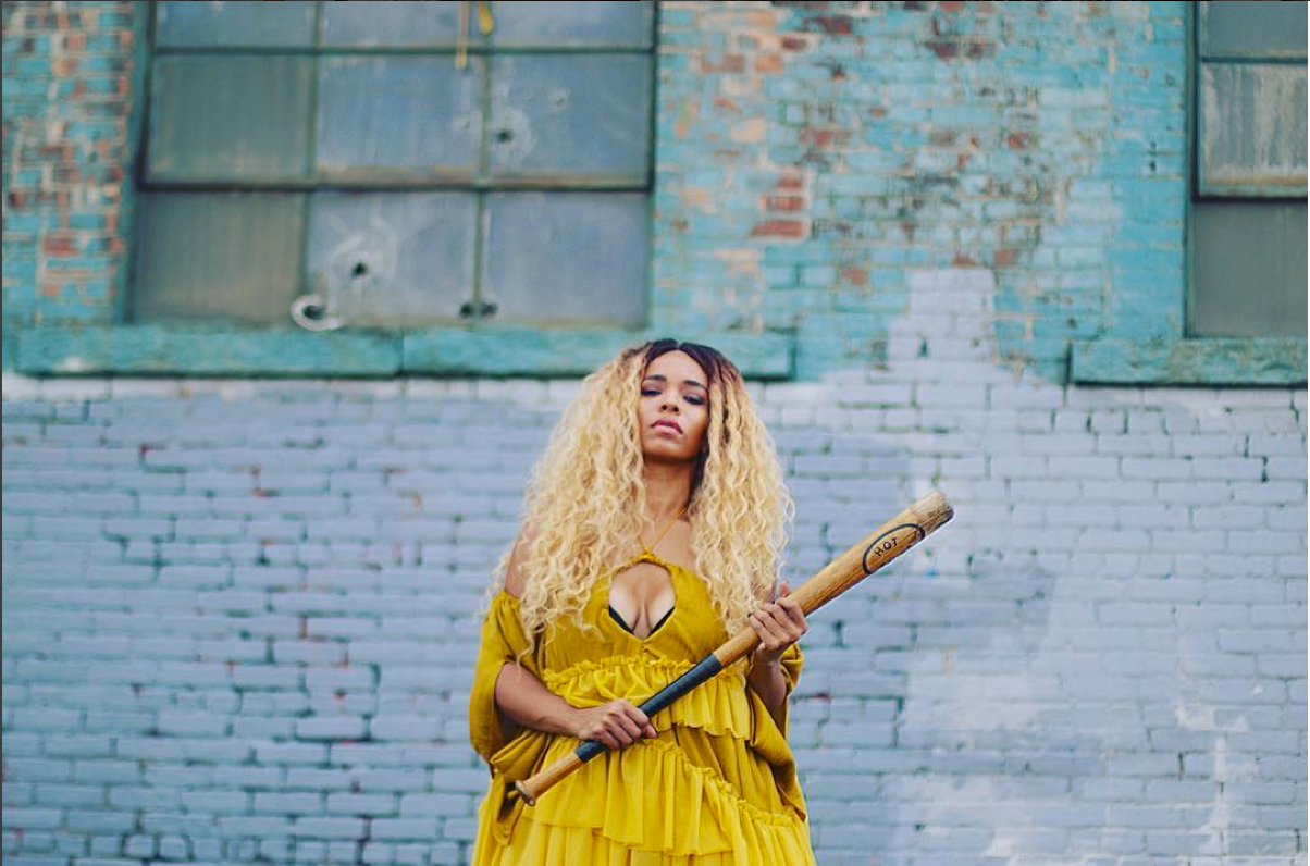 14 Costumes That Prove This Halloween Was All About Beyonce's Lemonade